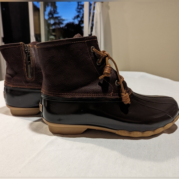 Sperry Top-Sider Saltwater Leather Upper Duck Boots In Wide - Picture 4 of 8